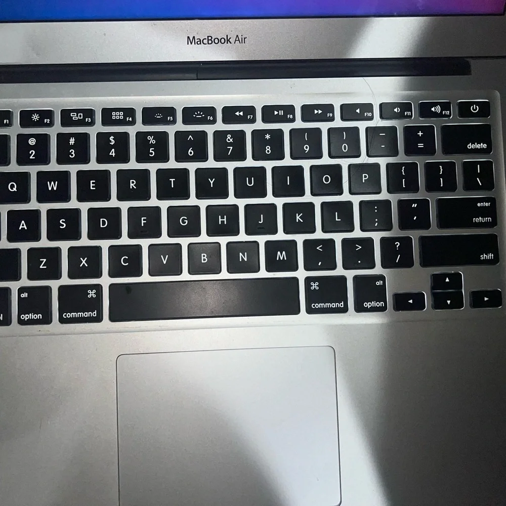 2013 Apple MacBook Air 13.3 Laptop Intel Core i7 2.20GHz 8GB RAM 256GB
